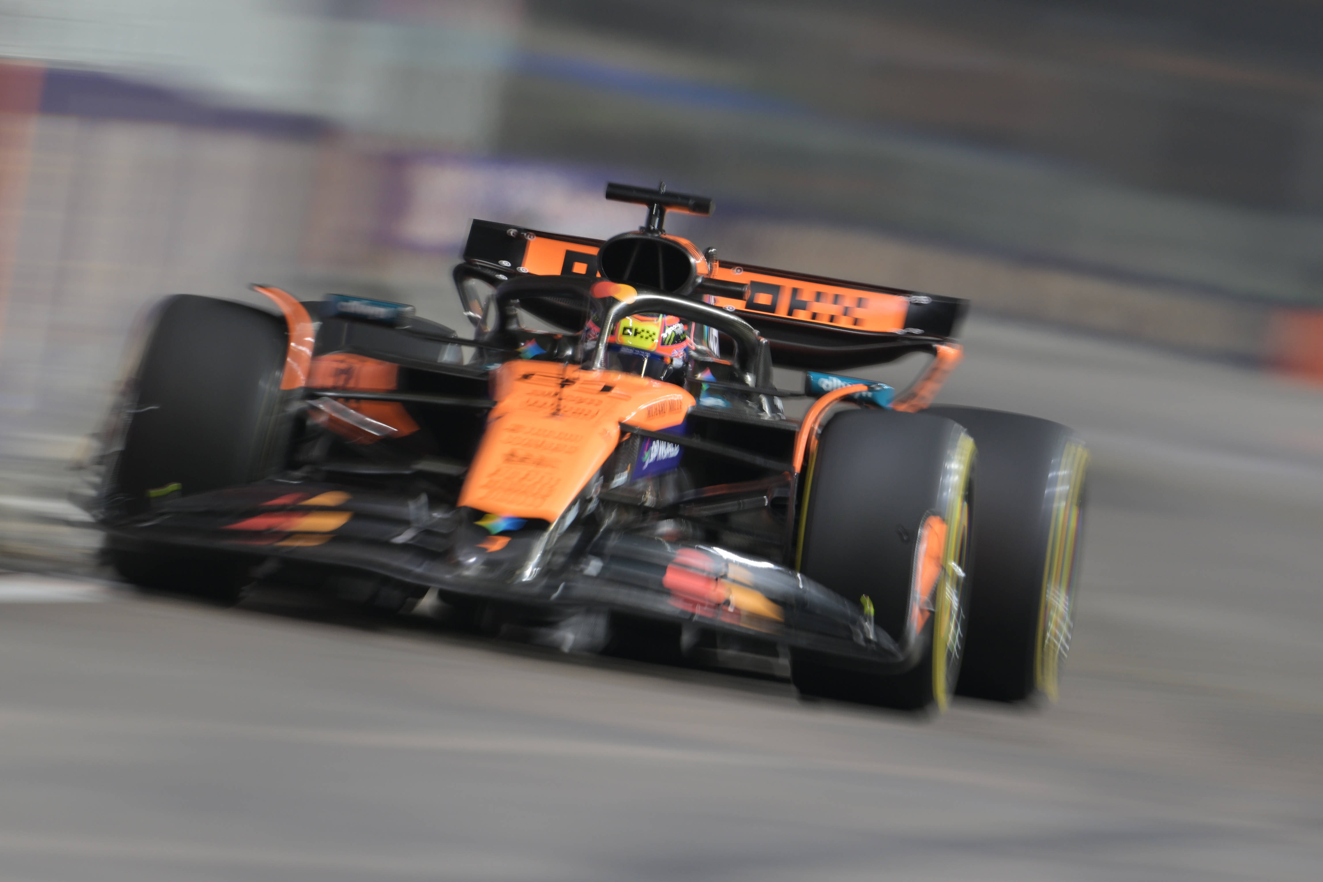 阿斯顿马丁力克红牛车队，拉塞尔刷新纪录