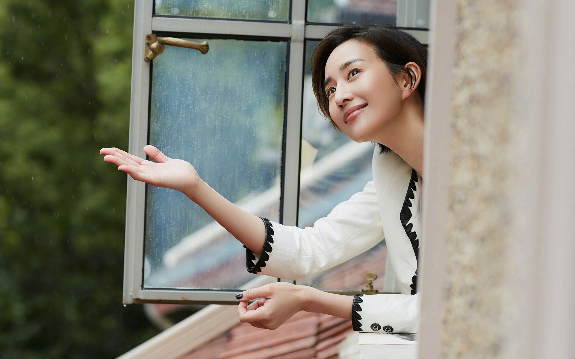 爱游戏APP-狂胜与接管，当东方足球的两种叙事重新定义想象