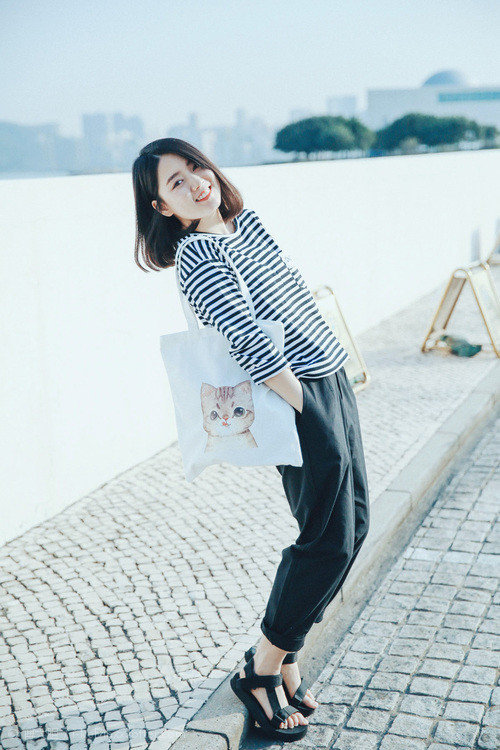 双重奏，阿什拉夫个人秀与韩国团队战的平行叙事