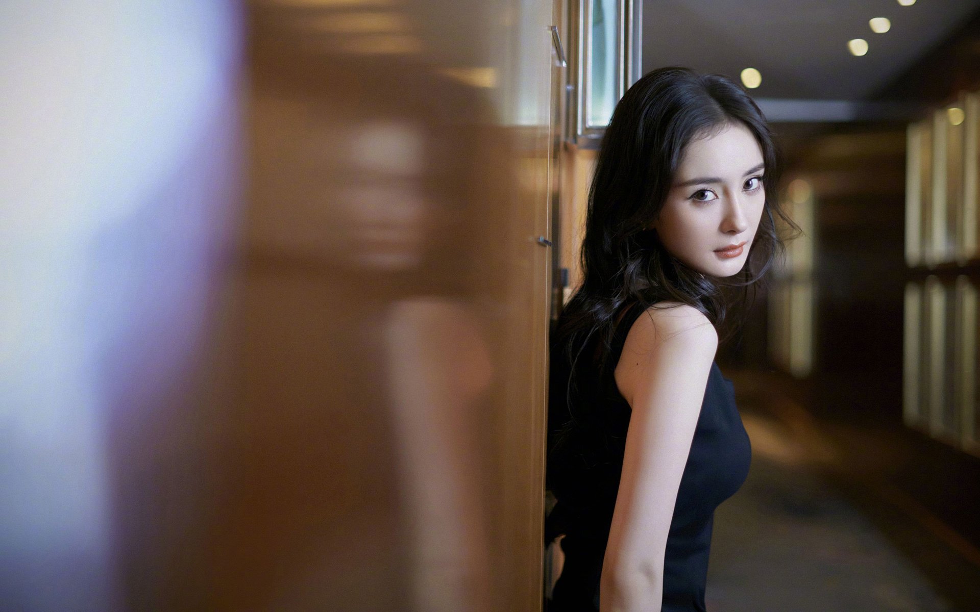 范戴克的葡萄牙一夜，当橙衣卫士穿上红绿战袍